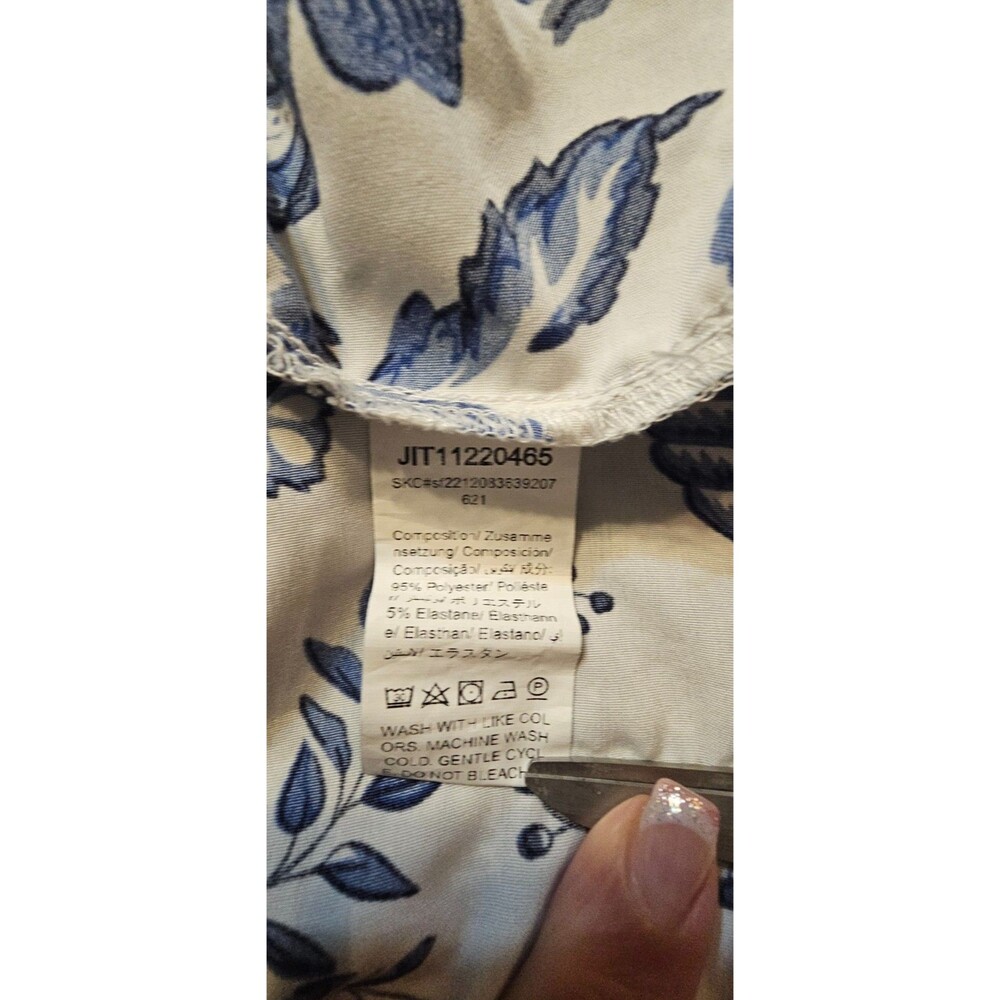 Emery Rose Women’s 1XL Blue White Floral Romper Adjustable Straps Elastic Waist - Picture 6 of 8